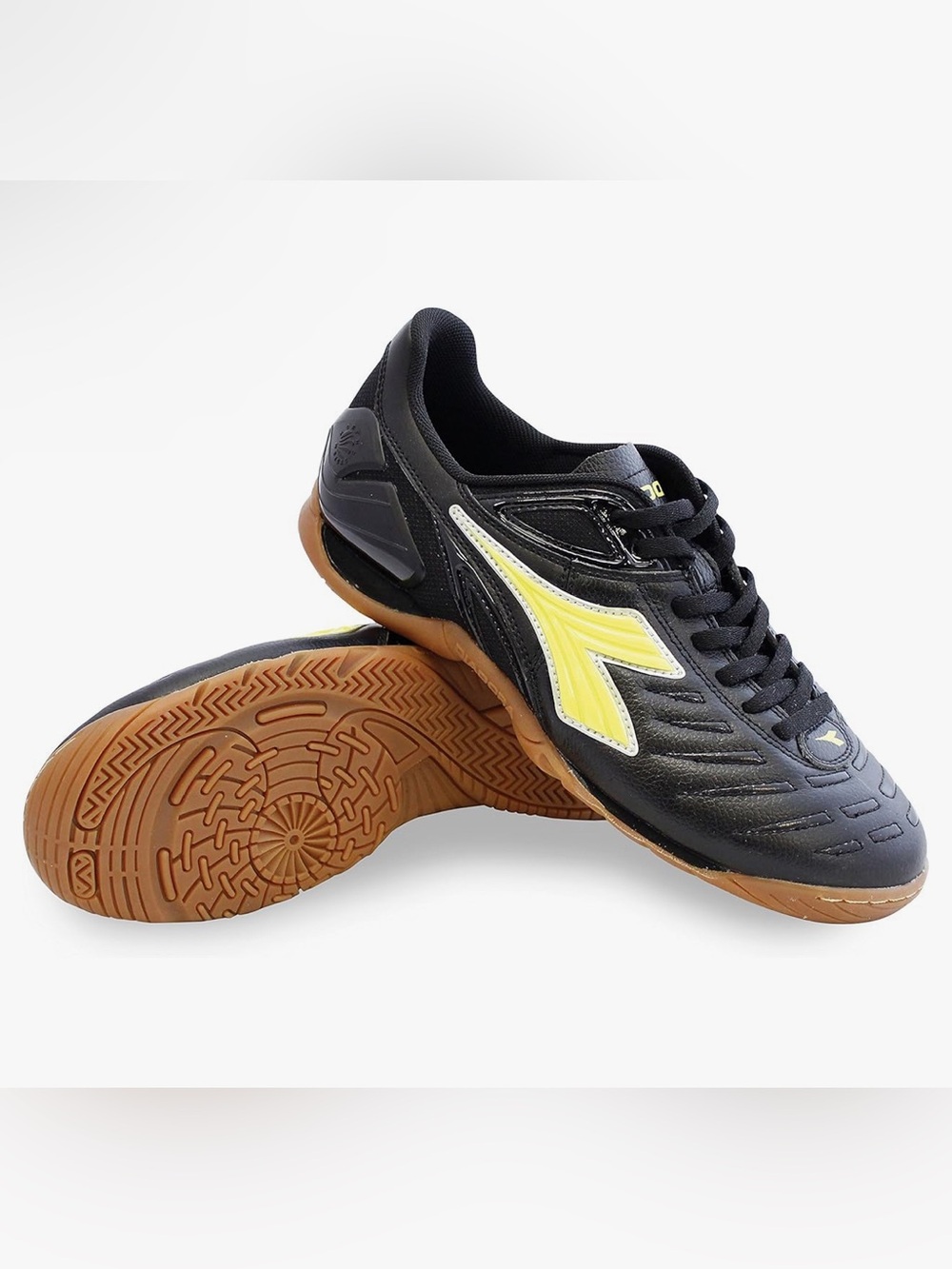 Diadora Maracana 18 indoor soccer shoes black/ fluo yellow Size 11.5 LIKE NEW